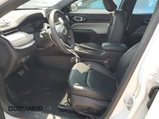 2024 Jeep Compass Limited z VIN 3C4NJDCN7RT593129, wystawiony jako Copart lot #57845515 z przebiegiem 11 086 mil mil oraz Szkoda całkowita • Salvage title. Historia ofert i sprzedaży dostępna na DreamBid. Obrazek 7.