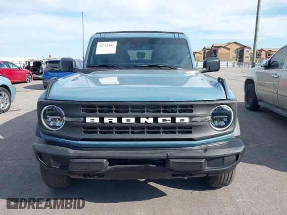2023 Ford Bronco с VIN 1FMDE5BH2PLA98570, выставлен на аукционе IAAI как лот 42322165 с пробегом 10 266 миль миль и . История ставок и продаж доступна на DreamBid. Изображение 12.