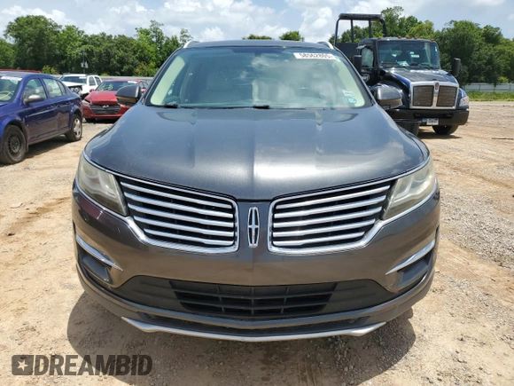 2017 Lincoln MKC Reserve with VIN 5LMCJ3C96HUL27604, listed as a Copart auction lot 58562805 with 90,279 mi miles and Salvage title. Bid and sale history available at DreamBid. Image 5.