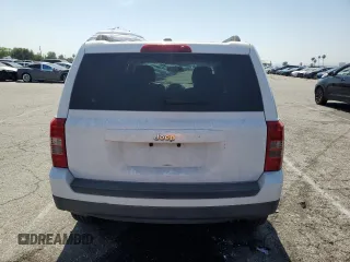2017 Jeep Patriot Sport SE with VIN 1C4NJPBAXHD148534, listed as a Copart auction lot 60561145 with 116,799 mi miles and Salvage title. Bid and sale history available at DreamBid. Image 6.