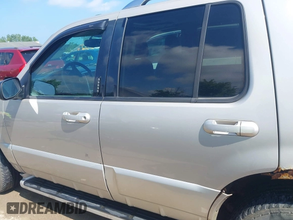 2004 Mercury Mountaineer Convenience с VIN 4M2DU86W84ZJ20303, выставлен на аукционе IAAI как лот 42669716 с пробегом 168 034 миль миль и . История ставок и продаж доступна на DreamBid. Изображение 14.
