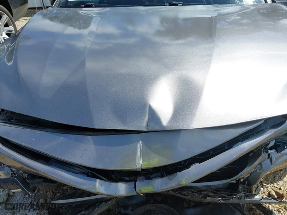 2018 Toyota Camry LE with VIN 4T1B11HK2JU578575, listed as a IAAI auction lot 41850389 with 213,235 mi miles. Bid and sale history available at carsss.com. Image 10.