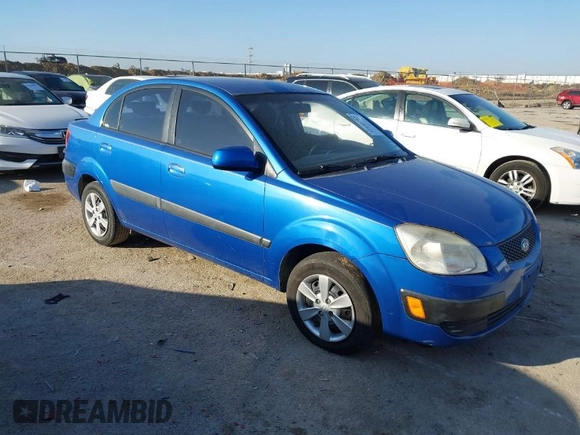 2008 Kia Rio LX with VIN KNADE123X86356526, listed as a IAAI auction lot 41649783 with 201,934 mi miles. Bid and sale history available at carsss.com. Image 1.