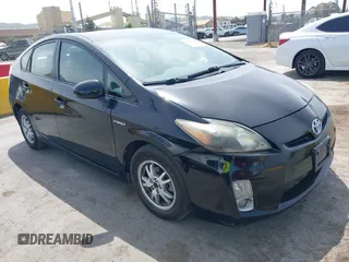 2010 Toyota Prius II with VIN JTDKN3DU1A0208043, listed as a IAAI auction lot 42127145 with 267,194 mi miles. Bid and sale history available at carsss.com. Image 1.