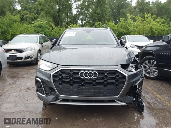 2022 Audi Q5 S line Premium Plus z VIN WA1EAAFY2N2058624, wystawiony jako IAAI lot #42408896 z przebiegiem 83 252 mil mil oraz . Historia ofert i sprzedaży dostępna na DreamBid. Obrazek 13.