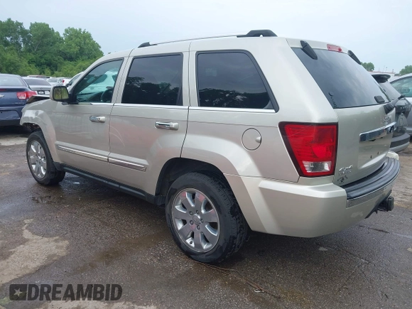 2010 Jeep Grand Cherokee Limited with VIN 1J4RR5GT2AC138675, listed as a IAAI auction lot 42471032 with 184,238 mi miles and . Bid and sale history available at DreamBid. Image 3.