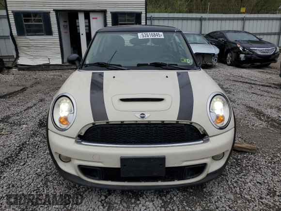 2012 MINI Hardtop S with VIN WMWSV3C53CTY27834, listed as a Copart auction lot 52616845 with 66,919 mi miles and Salvage Title. Bid and sale history available at DreamBid. Image 5.