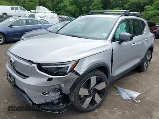 2023 Volvo XC40 Ultimate with VIN YV4ED3UM1P2058851, listed as a IAAI auction lot 42525409 with 11,626 mi miles and . Bid and sale history available at DreamBid. Image 17.