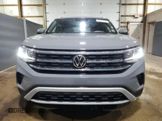 2022 Volkswagen Atlas SE z VIN 1V2KE2CA1NC229494, wystawiony jako Copart lot #42028205 z przebiegiem 54 046 mil mil oraz Czysty tytuł • Clean title. Historia ofert i sprzedaży dostępna na DreamBid. Obrazek 5.