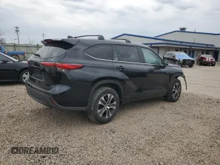 2022 Toyota Highlander XLE z VIN 5TDHZRBH5NS584920, wystawiony jako Copart lot #54503915 z przebiegiem 24 535 mil mil oraz Szkoda całkowita • Salvage title. Historia ofert i sprzedaży dostępna na DreamBid. Obrazek 3.