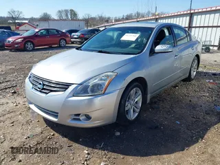 2012 Nissan Altima 3.5 SR with VIN 1N4BL2AP9CN566002, listed as a IAAI auction lot 41731360 with 84,265 mi miles. Bid and sale history available at carsss.com. Image 2.