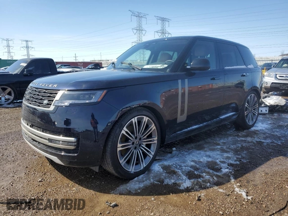 2025 Land Rover Range Rover SE z VIN SALKP9FU2SA283638, wystawiony jako Copart lot #49858485 z przebiegiem 2 999 mil mil oraz Szkoda całkowita • Salvage title. Historia ofert i sprzedaży dostępna na DreamBid. Obrazek 1.