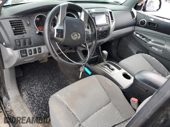 2014 Toyota Tacoma with VIN 3TMMU4FN7EM065660, listed as a Copart auction lot 53133665 with 83,505 mi miles and Salvage title. Bid and sale history available at DreamBid. Image 8.