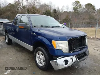 2010 Ford F-150 XL with VIN 1FTEX1C83AFB35240, listed as a IAAI auction lot 41370586 with 21,658 mi miles. Bid and sale history available at carsss.com. Image 1.