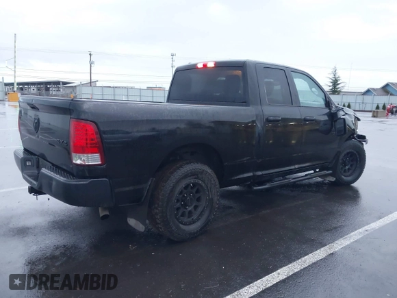 2018 Ram 1500 Express z VIN 1C6RR7FT4JS238082, wystawiony jako IAAI lot #41203915 z przebiegiem 85 863 mil mil oraz . Historia ofert i sprzedaży dostępna na DreamBid. Obrazek 4.