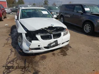 2006 BMW 3 Series 325i with VIN WBAVB13536KX69521, listed as a IAAI auction lot 41832395 with 182,106 mi miles. Bid and sale history available at carsss.com. Image 6.