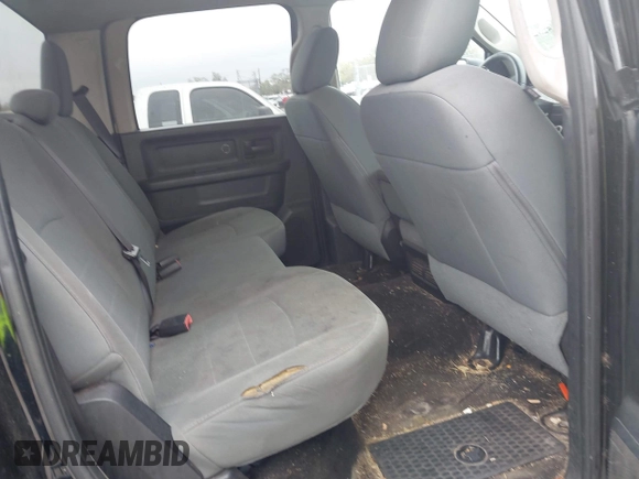 2014 Ram 1500 Express z VIN 1C6RR6KT3ES383099, wystawiony jako IAAI lot #41665232 z przebiegiem 139 043 mil mil oraz . Historia ofert i sprzedaży dostępna na DreamBid. Obrazek 8.