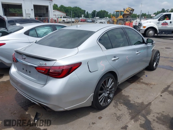 2018 Infiniti Q50 Red Sport 400 with VIN JN1FV7AR8JM481498, listed as a IAAI auction lot 42673176 with 100,332 mi miles and . Bid and sale history available at DreamBid. Image 4.