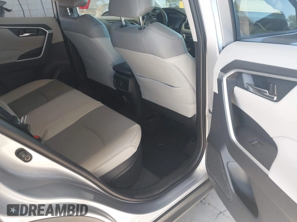 2021 Toyota RAV4 Hybrid LE with VIN JTMB6RFV1MD021212, listed as a IAAI auction lot 42770099 with 39,455 mi miles and . Bid and sale history available at DreamBid. Image 8.