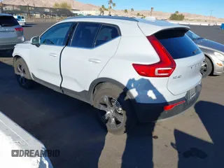 2021 Volvo XC40 Inscription with VIN YV4AC2HL8M2602643, listed as a IAAI auction lot 41601331 with 92,999 mi miles. Bid and sale history available at carsss.com. Image 3.