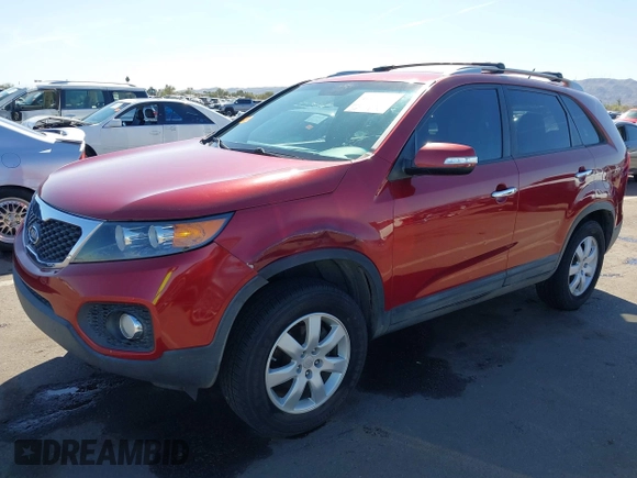 2011 Kia Sorento LX with VIN 5XYKT4A15BG026377, listed as a IAAI auction lot 41826450 with 152,169 mi miles. Bid and sale history available at carsss.com. Image 2.