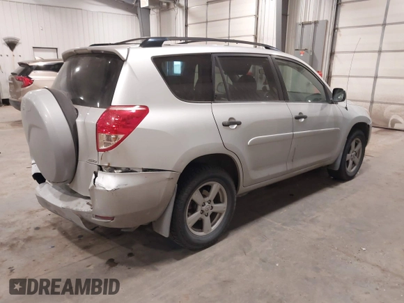 2007 Toyota RAV4 with VIN JTMBK33V776022872, listed as a IAAI auction lot 41538508 with 189,080 mi miles. Bid and sale history available at carsss.com. Image 4.