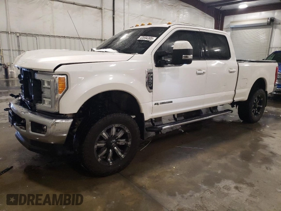2017 Ford F-350 Platinum with VIN 1FT8W3BT9HEB35728, listed as a Copart auction lot 43594305 with 213,407 mi miles and Salvage Title. Bid and sale history available at DreamBid. Image 1.