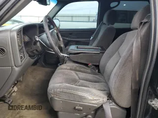 2005 Chevrolet Silverado 1500 LS z VIN 2GCEC13T451108111, wystawiony jako Copart lot #46171995 z przebiegiem 236 567 mil mil oraz Szkoda całkowita • Salvage title. Historia ofert i sprzedaży dostępna na DreamBid. Obrazek 7.