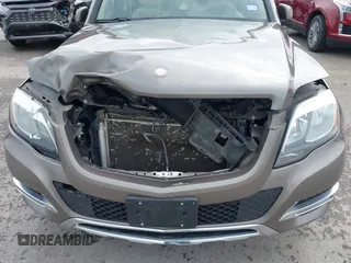 2014 Mercedes-Benz GLK 350 with VIN WDCGG5HB0EG326077, listed as a IAAI auction lot 42041401 with 122,087 mi miles and . Bid and sale history available at DreamBid. Image 6.