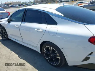 2022 Kia K5 GT-Line z VIN 5XXG64J28NG112507, wystawiony jako IAAI lot #41998172 z przebiegiem 43 915 mil mil oraz . Historia ofert i sprzedaży dostępna na DreamBid. Obrazek 20.