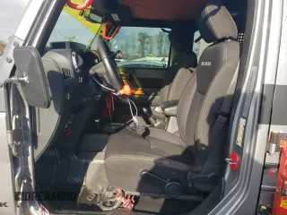 2018 Jeep Wrangler JK Unlimited Altitude with VIN 1C4BJWEGXJL936447, listed as a Copart auction lot 82546004 with 150,053 mi miles and Salvage Title. Bid and sale history available at carsss.com. Image 7.