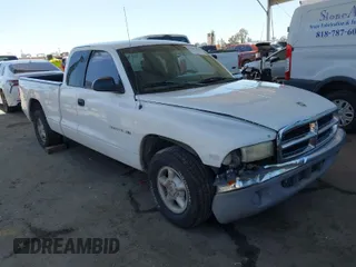 1997 Dodge Dakota with VIN 1B7GL23X2VS239975, listed as a IAAI auction lot 41831896 with 382,978 mi miles. Bid and sale history available at carsss.com. Image 1.