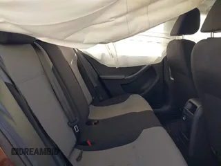 2017 Volkswagen Jetta S z VIN 3VW2B7AJ6HM324093, wystawiony jako IAAI lot #41681726 z przebiegiem 84 248 mil mil oraz . Historia ofert i sprzedaży dostępna na DreamBid. Obrazek 8.