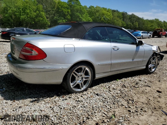 2004 Mercedes-Benz CLK 320 z VIN WDBTK65G34T016180, wystawiony jako Copart lot #53021615 z przebiegiem 118 408 mil mil oraz Szkoda całkowita • Salvage title. Historia ofert i sprzedaży dostępna na DreamBid. Obrazek 3.