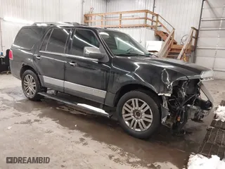 2007 Lincoln Navigator with VIN 5LMFU28537LJ02193, listed as a IAAI auction lot 41323416 with 259,747 mi miles. Bid and sale history available at carsss.com. Image 1.