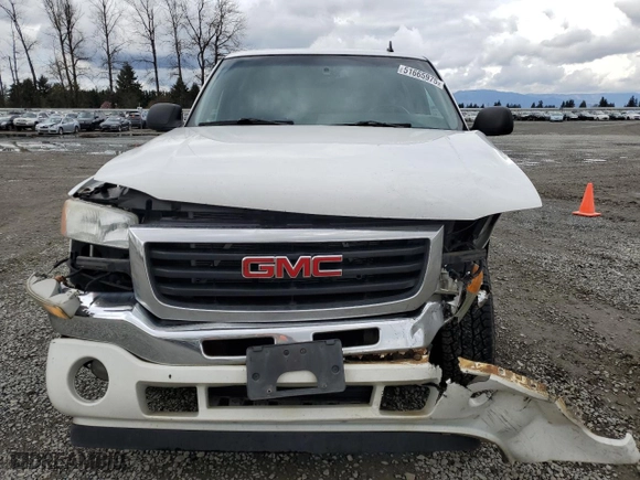 2006 GMC Sierra 1500 SLT with VIN 2GTEK13Z261265161, listed as a Copart auction lot 51665975 with 200,495 mi miles and Salvage Title. Bid and sale history available at carsss.com. Image 5.