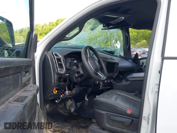 2023 Ram 2500 Tradesman with VIN 3C6UR5HJ9PG564714, listed as a IAAI auction lot 42118104 with 18,111 mi miles and . Bid and sale history available at DreamBid. Image 5.