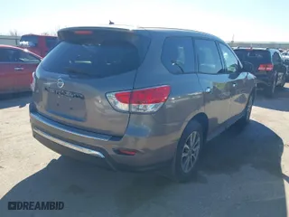 2013 Nissan Pathfinder Platinum with VIN 5N1AR2MNXDC678198, listed as a IAAI auction lot 41647304 with 196,601 mi miles. Bid and sale history available at carsss.com. Image 4.