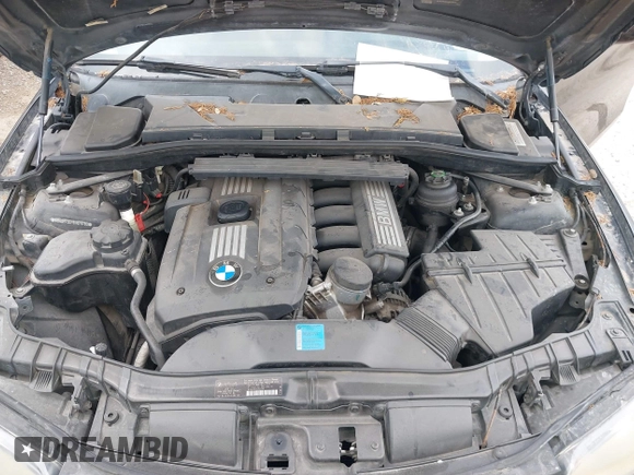 2009 BMW 1 Series 128i with VIN WBAUP73579VK75780, listed as a IAAI auction lot 42198035 with 136,100 mi miles and . Bid and sale history available at carsss.com. Image 10.
