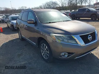 2013 Nissan Pathfinder SL with VIN 5N1AR2MN3DC656012, listed as a IAAI auction lot 41784490 with 175,484 mi miles. Bid and sale history available at carsss.com. Image 1.