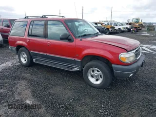 2000 Ford Explorer XLT z VIN 1FMZU83P3YZC64612, wystawiony jako IAAI lot #41640849 z przebiegiem 155 318 mil mil oraz . Historia ofert i sprzedaży dostępna na DreamBid. Obrazek 1.