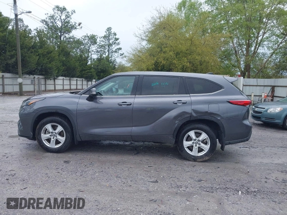 2022 Toyota Highlander LE with VIN 5TDBZRBH8NS594816, listed as a IAAI auction lot 41892825 with 49,229 mi miles and . Bid and sale history available at DreamBid. Image 14.