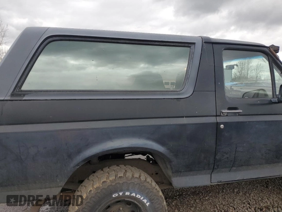 1993 Ford Bronco Custom with VIN 1FMEU15H0PLB25986, listed as a Copart auction lot 47622775 with 196,277 mi miles and Clean title. Bid and sale history available at DreamBid. Image 10.