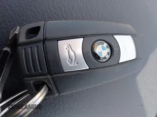 2013 BMW X1 28i z VIN WBAVM1C52DVW41549, wystawiony jako IAAI lot #42207042 z przebiegiem 74 689 mil mil oraz . Historia ofert i sprzedaży dostępna na DreamBid. Obrazek 11.