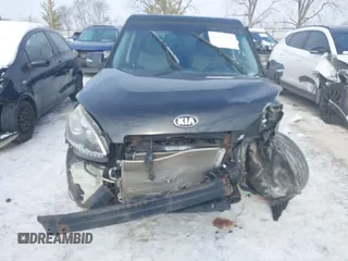 2013 Kia Soul ! with VIN KNDJT2A64D7753165, listed as a IAAI auction lot 41315398 with 105,631 mi miles. Bid and sale history available at carsss.com. Image 6.