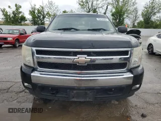 2007 Chevrolet Silverado 1500 LT w/1LT with VIN 3GCEC13J27G525848, listed as a Copart auction lot 55434655 with 188,483 mi miles and Clean Title. Bid and sale history available at carsss.com. Image 5.