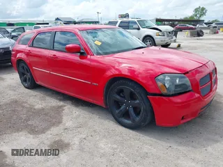 2007 Dodge Magnum R/T with VIN 2D4GV57207H867265, listed as a IAAI auction lot 42093939 with 167,007 mi miles and . Bid and sale history available at carsss.com. Image 1.