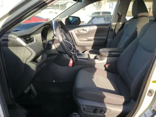 2019 Toyota RAV4 XLE with VIN 2T3P1RFV2KW020266, listed as a Copart auction lot 52183905 with 64,540 mi miles and Salvage title. Bid and sale history available at DreamBid. Image 7.
