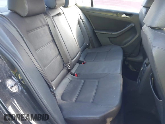 2012 Volkswagen Jetta SE z VIN 3VWDP7AJ6CM307703, wystawiony jako IAAI lot #40882718 z przebiegiem 141 523 mil mil oraz . Historia ofert i sprzedaży dostępna na DreamBid. Obrazek 8.
