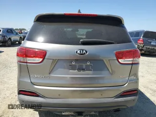 2017 Kia Sorento LX z VIN 5XYPGDA30HG272967, wystawiony jako Copart lot #61288475 z przebiegiem 74 770 mil mil oraz Czysty tytuł • Clean title. Historia ofert i sprzedaży dostępna na DreamBid. Obrazek 6.